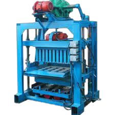 Machine de fabrication de blocs de béton QTJ4-40A de sy-savane company